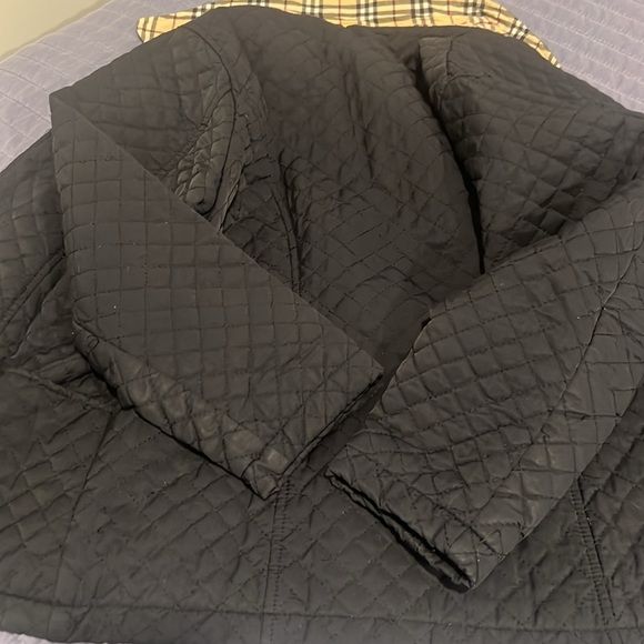 It's a nice coat! - Picture 3 of 5